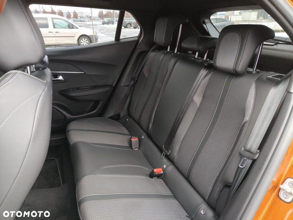 Peugeot 2008 - 13