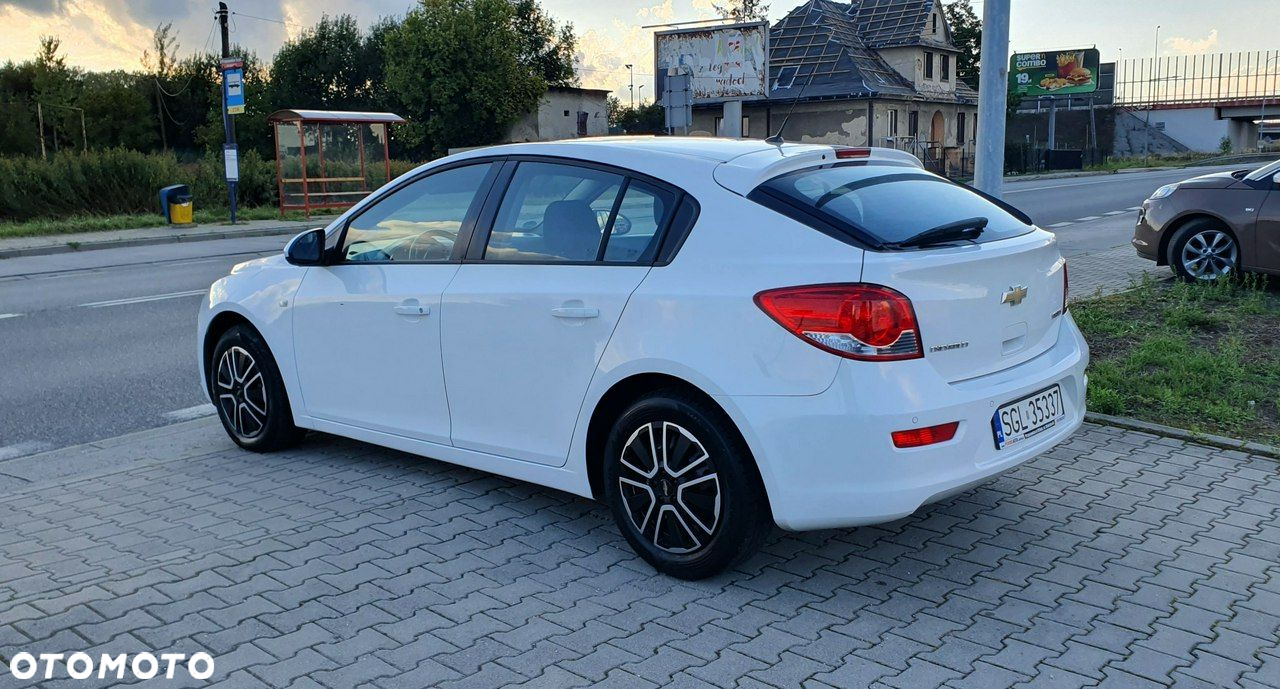 Chevrolet Cruze - 3