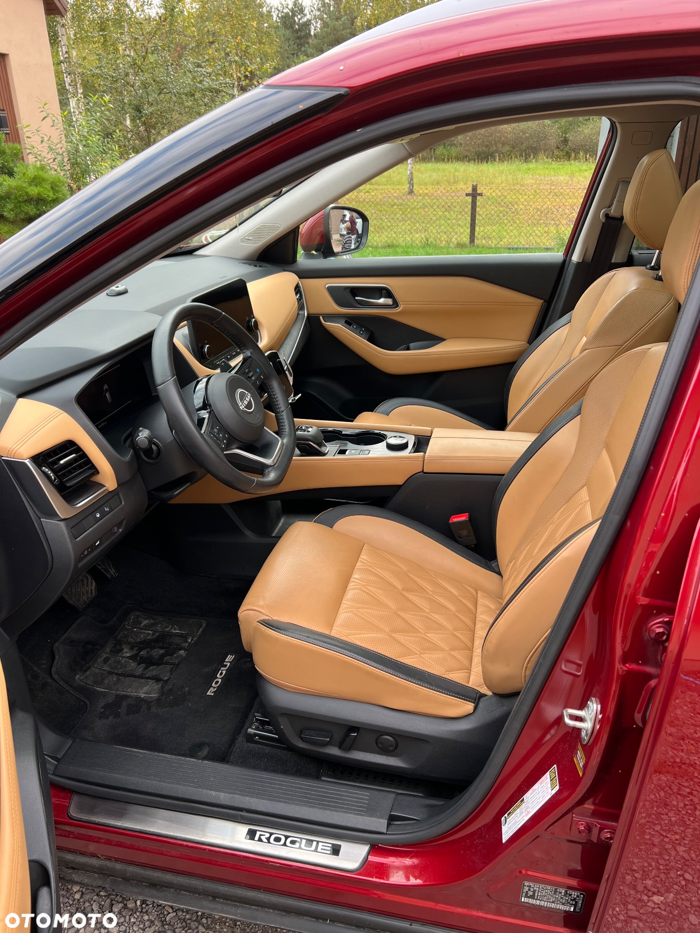 Nissan Rogue - 15