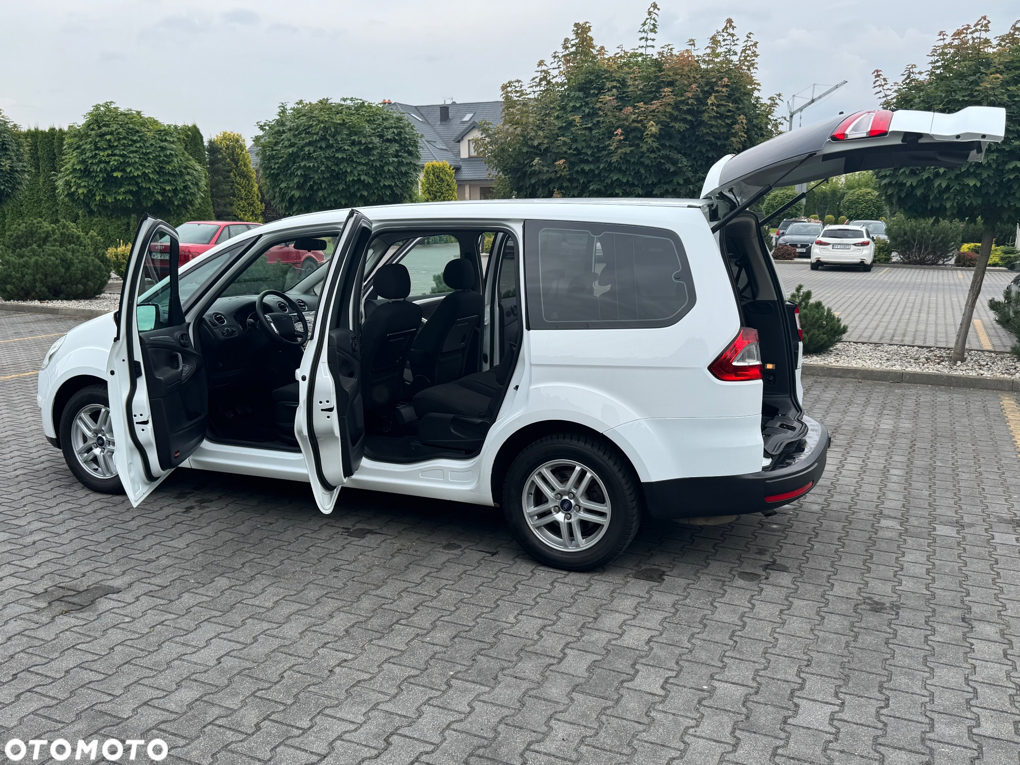 Ford Galaxy 2.0 Concept - 13