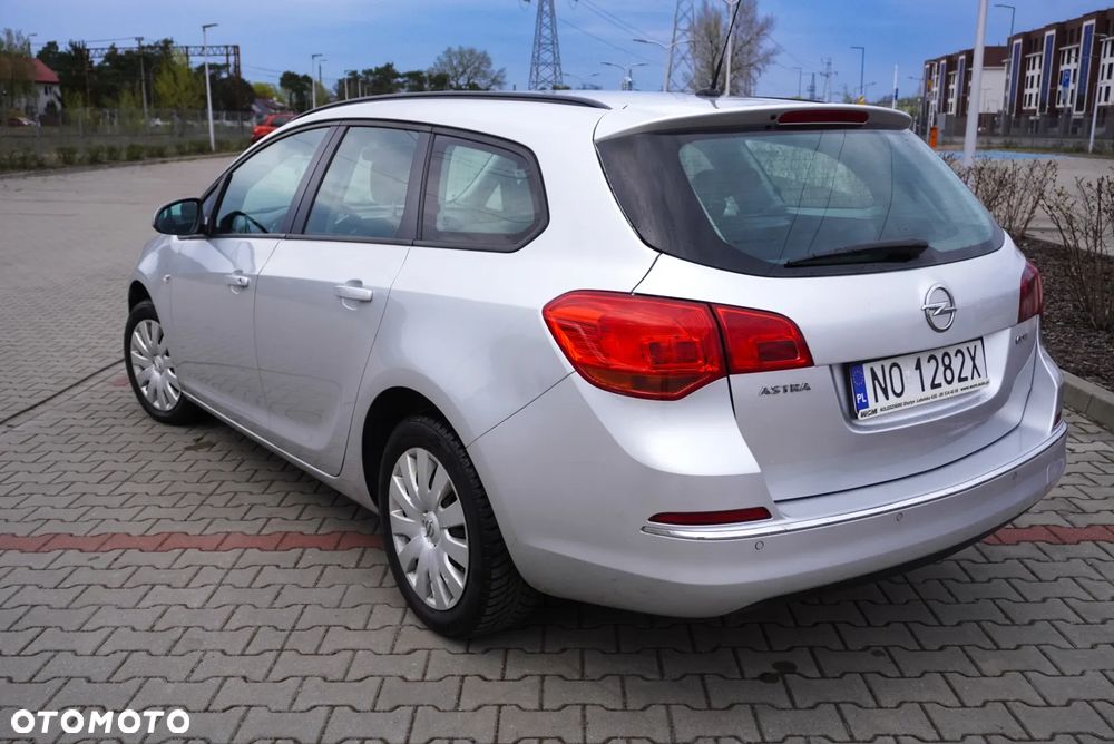 Opel Astra 1.7 CDTI - 12