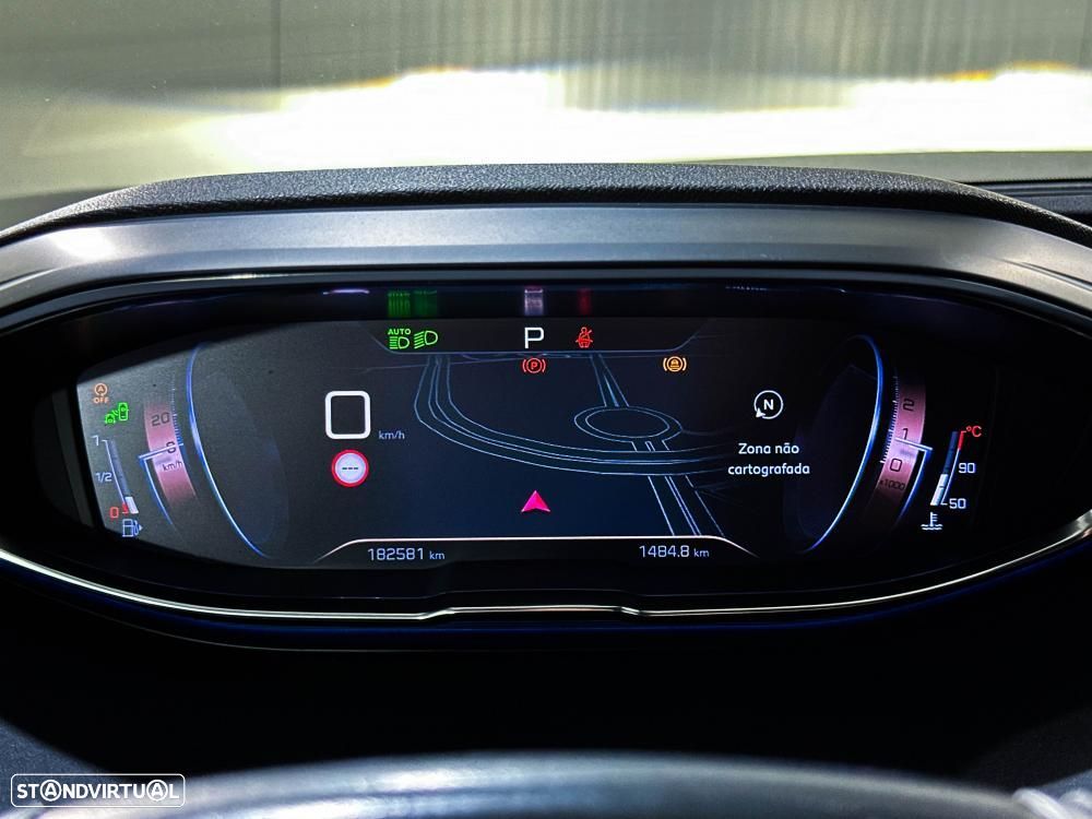 Peugeot 3008 1.6 PureTech GT EAT8 - 39