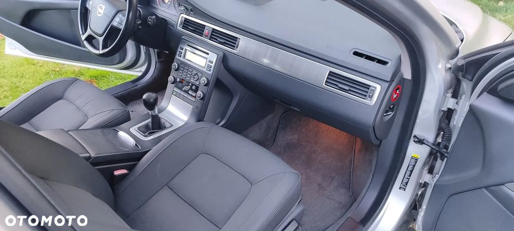 Volvo V70 2.0D Summum - 5