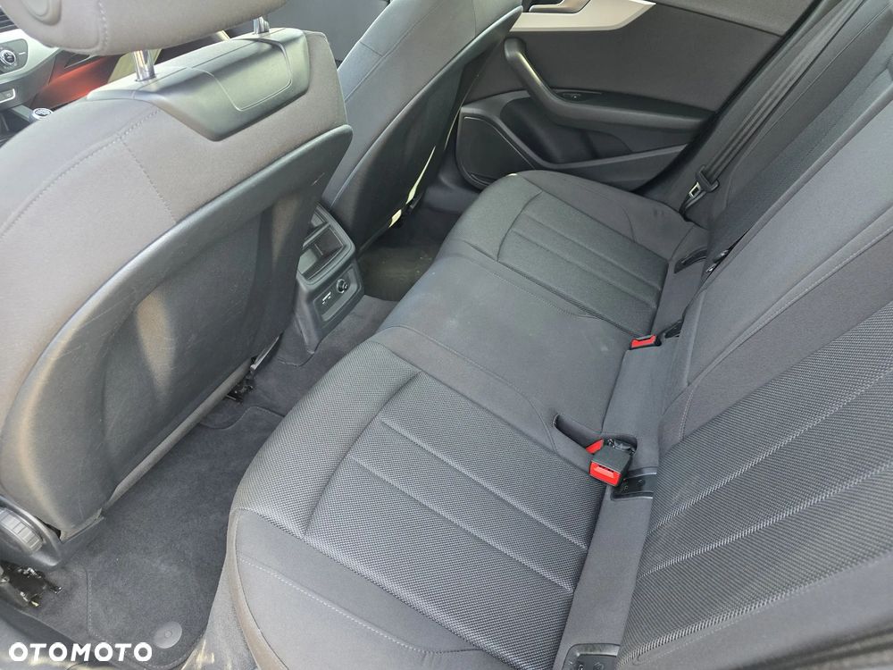 Audi A4 Avant - 8