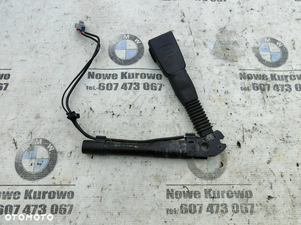BMW E87 E81 E90 E91 E60 E61 Napinacz pasa lewy przedni przód