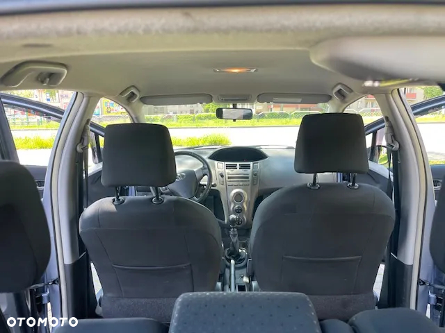 Toyota Yaris 1.4 D-4D Sol - 14