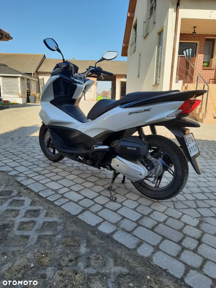 Honda PCX - 1
