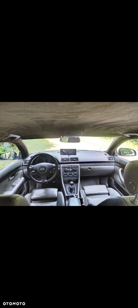 Audi A4 Avant - 4