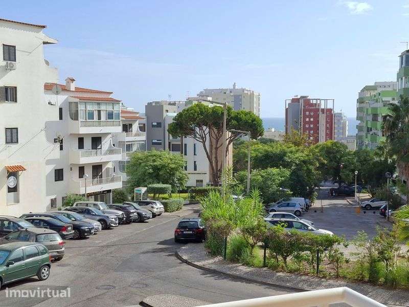 Alugo Apartamento T2 em Quarteira