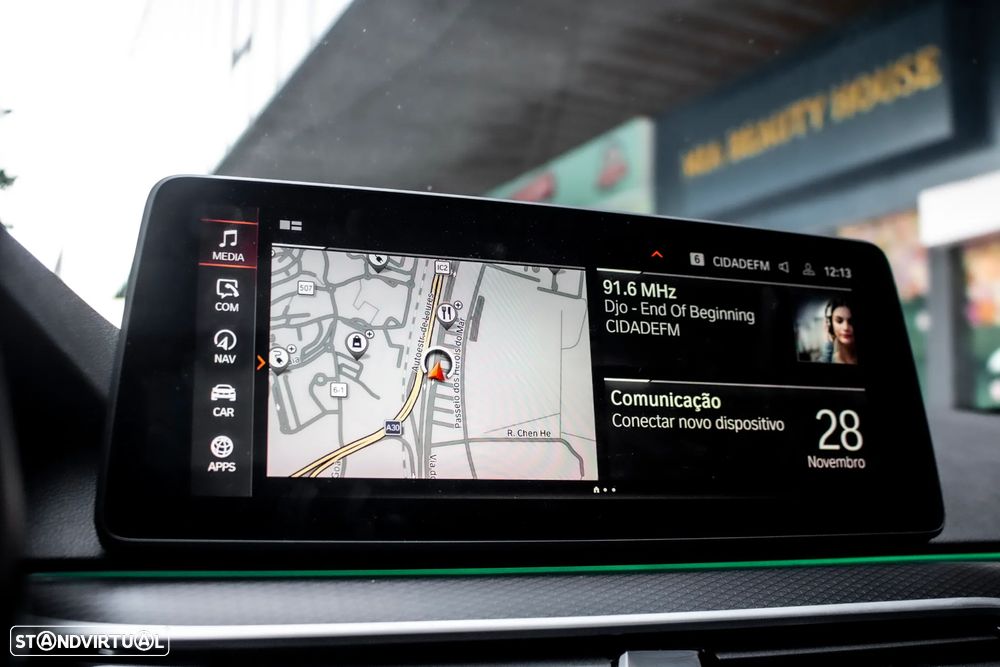 BMW 530 e Pack Desportivo M - 44