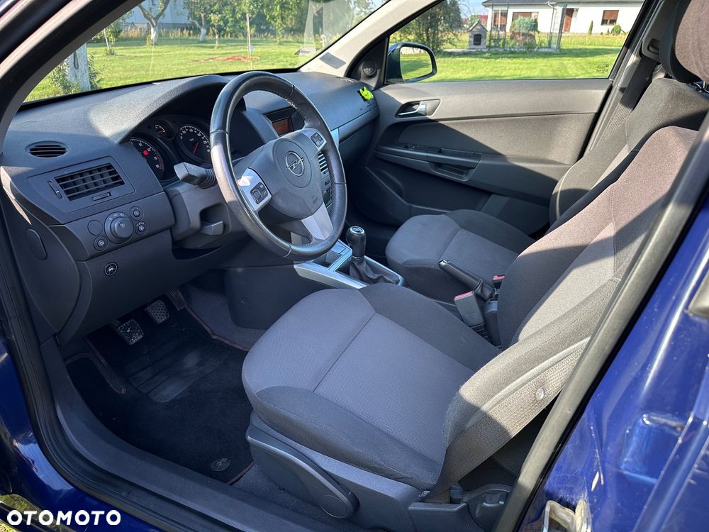 Opel Astra III 1.4 Enjoy - 9