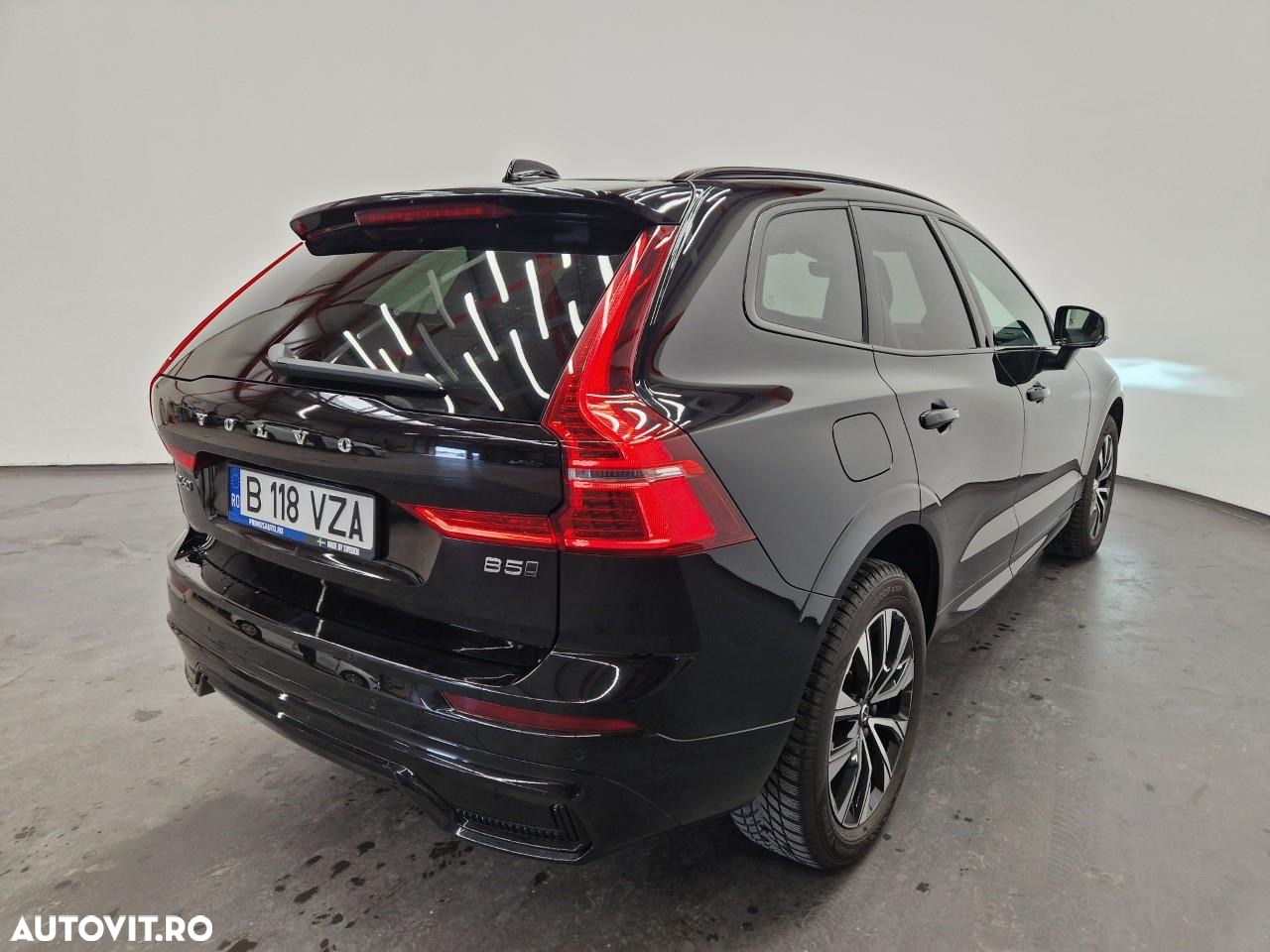 Volvo XC 60 B5 AT AWD MHEV Plus Dark - 2