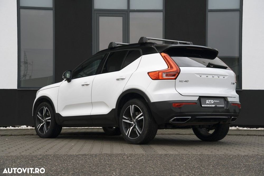 Volvo XC 40 D4 AWD R-Design - 4