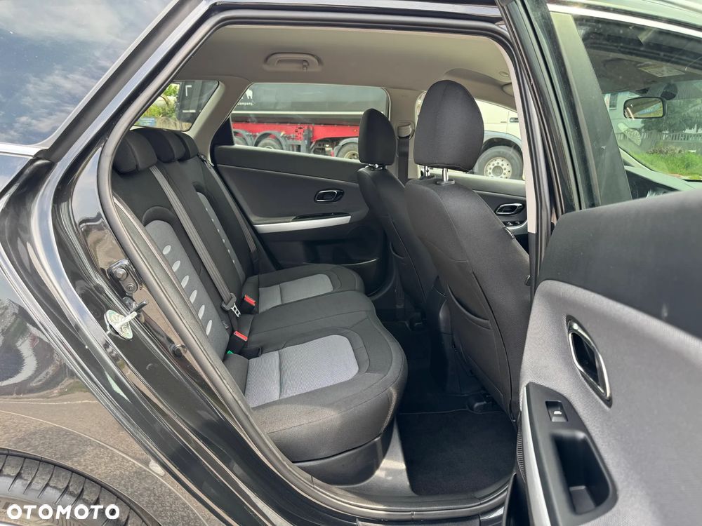 Kia Ceed 1.6 GDI Dream-Team Edition - 5