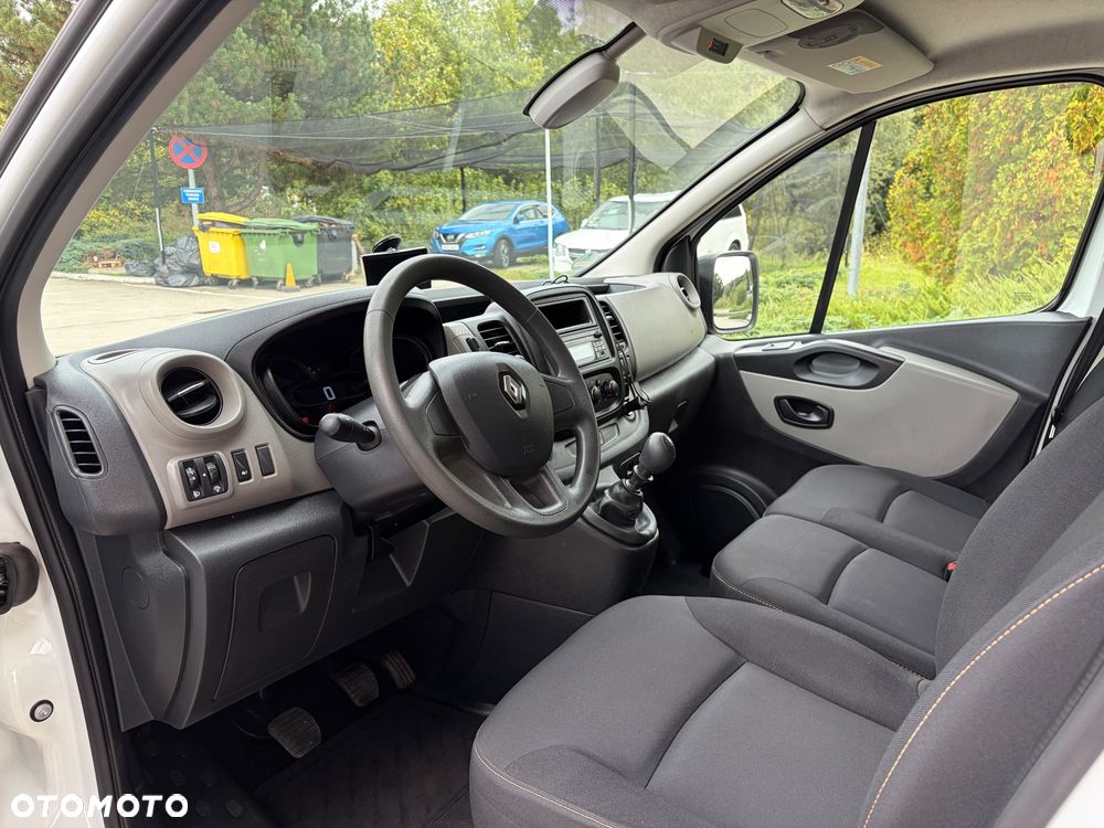 Renault Trafic - 13