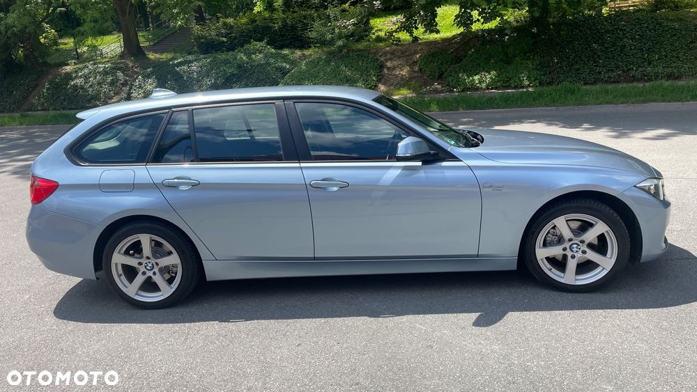 BMW Seria 3 318d Sport Line - 19