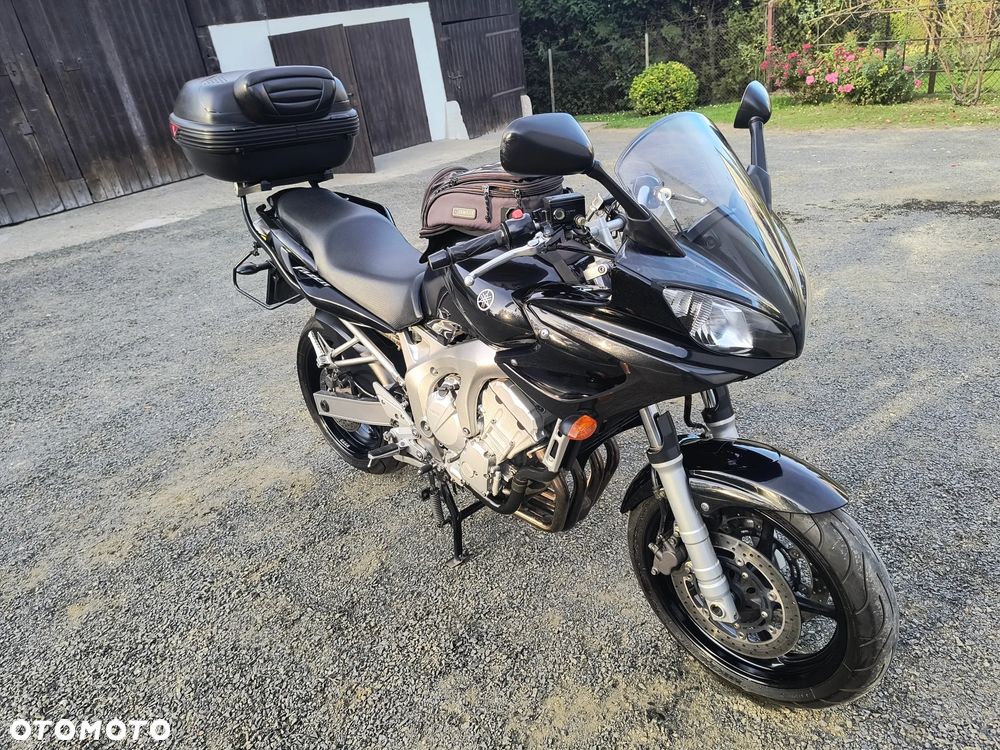 Yamaha FZ6 - 18