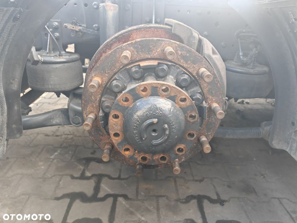 IVECO STRALIS S-WAY PIASTA PRAWA TYLNA LOW DECK - 1