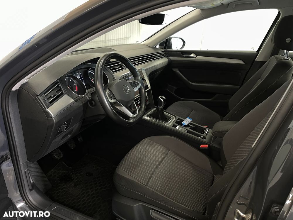 Volkswagen Passat 2.0 TDI Advance - 5