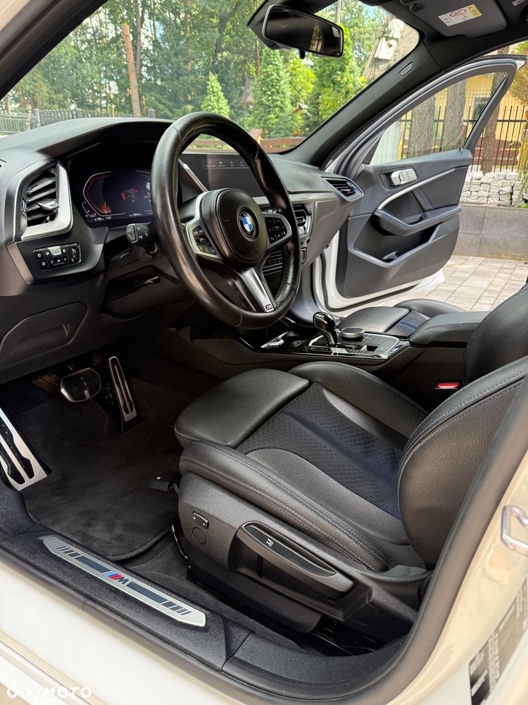 BMW Seria 1 118i M Sport - 17