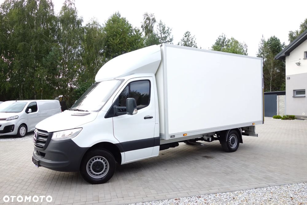 Mercedes-Benz Sprinter 3.0 Bluetec Automat 319  Kontener + Winda 750 kg. - 10