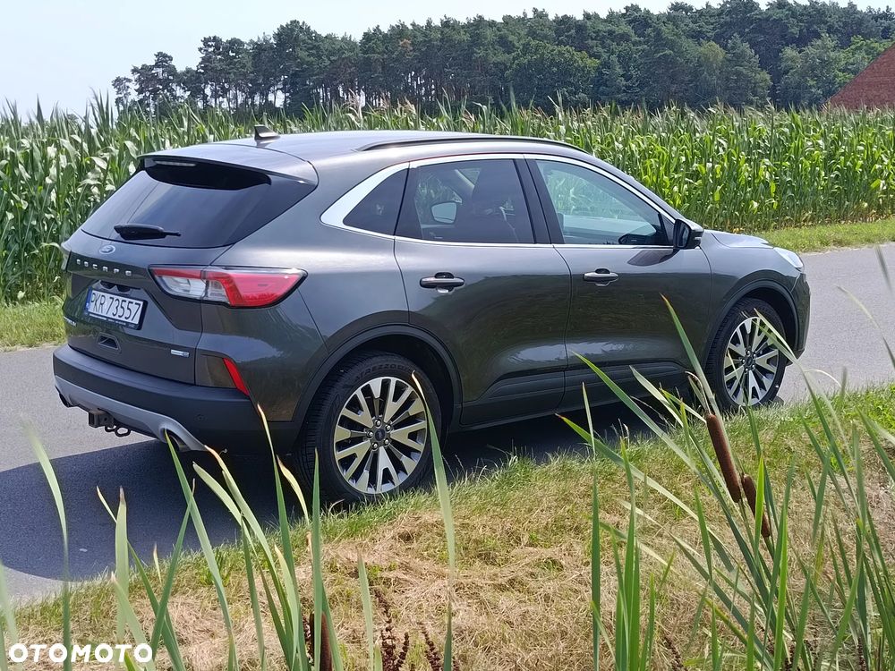 Ford Kuga - 8