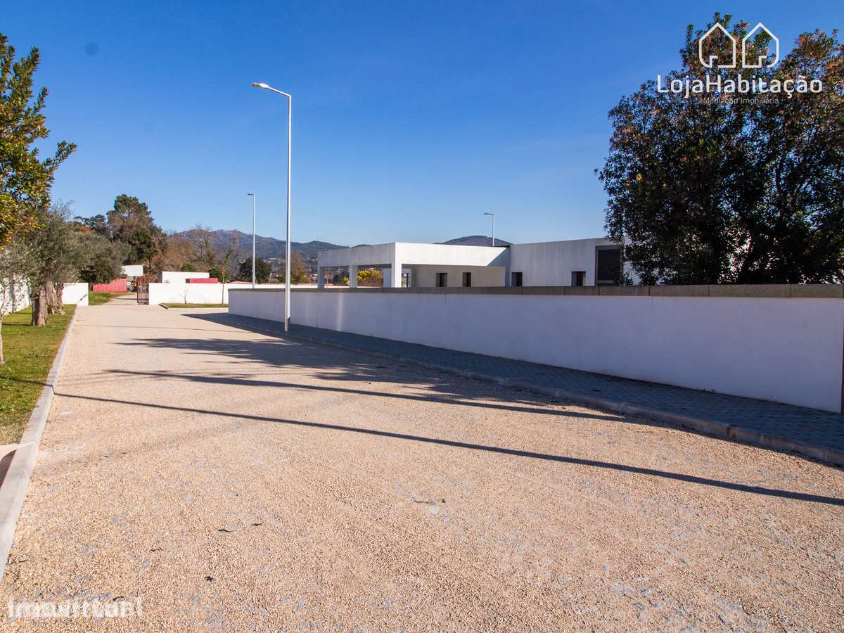 Fantástica Moradia térrea T3 nova  - Amares Braga - Grande imagem: 2/12