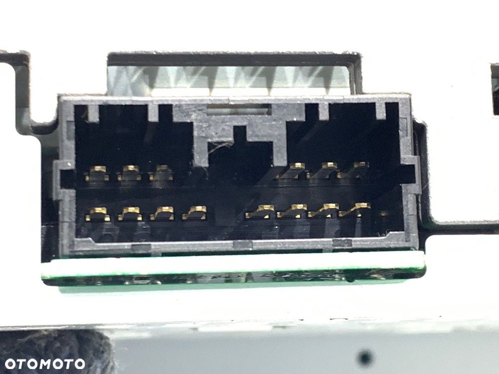 RADIO  MITSUBISHI COLT VI (Z3_A, Z2_A) 2002 - 2012 1.1 55 kW [75 KM] benzyna 2004 - 2012 - 3