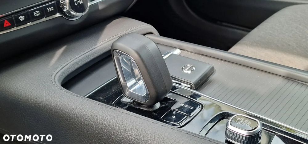 Volvo V90 B4 D Geartronic Momentum - 20