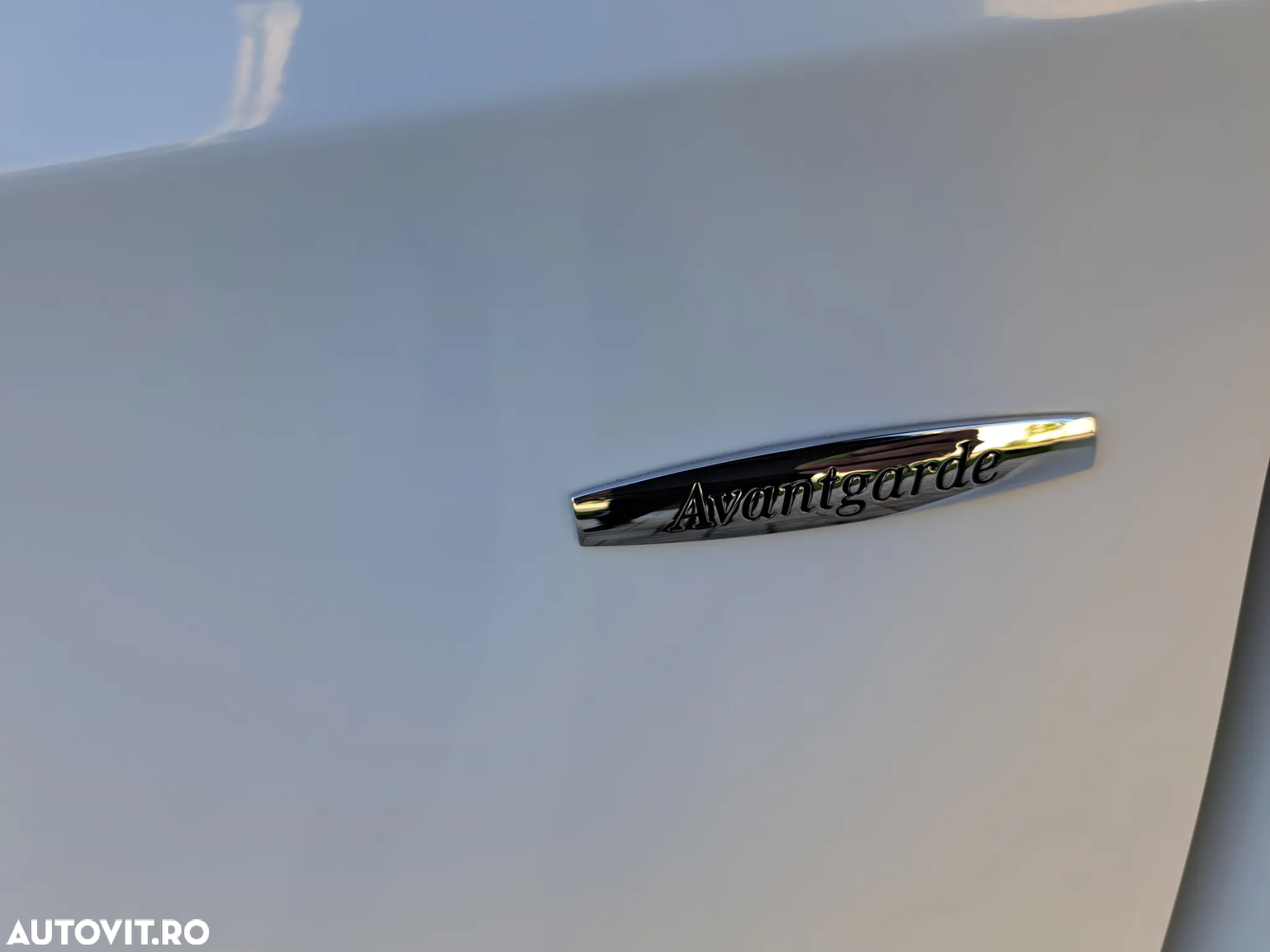 Mercedes-Benz V - 10