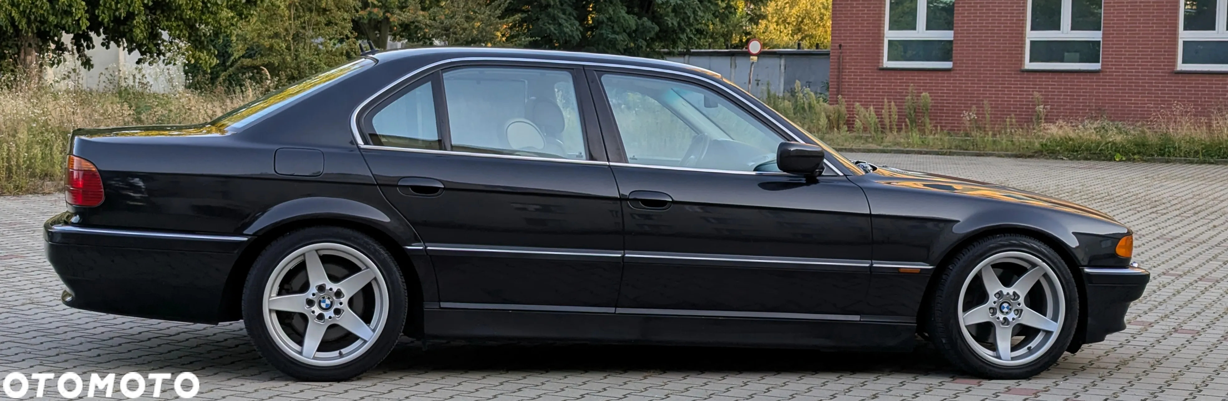 BMW Seria 7 750i - 40