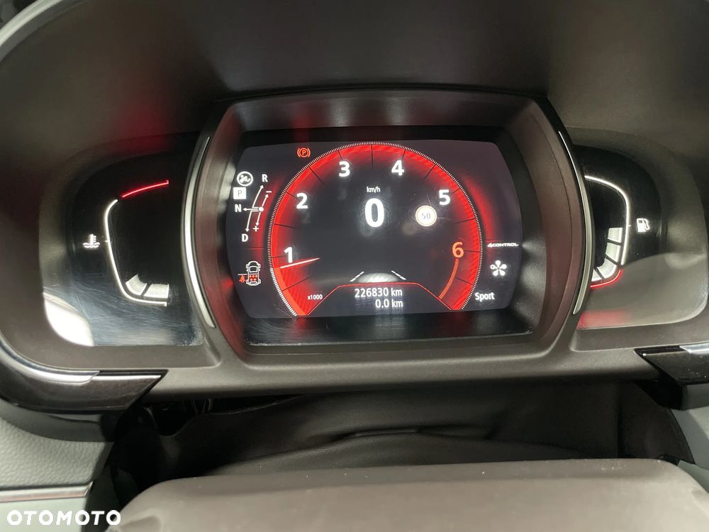 Renault Espace 1.6 TCE Initiale Paris EDC 7os - 15