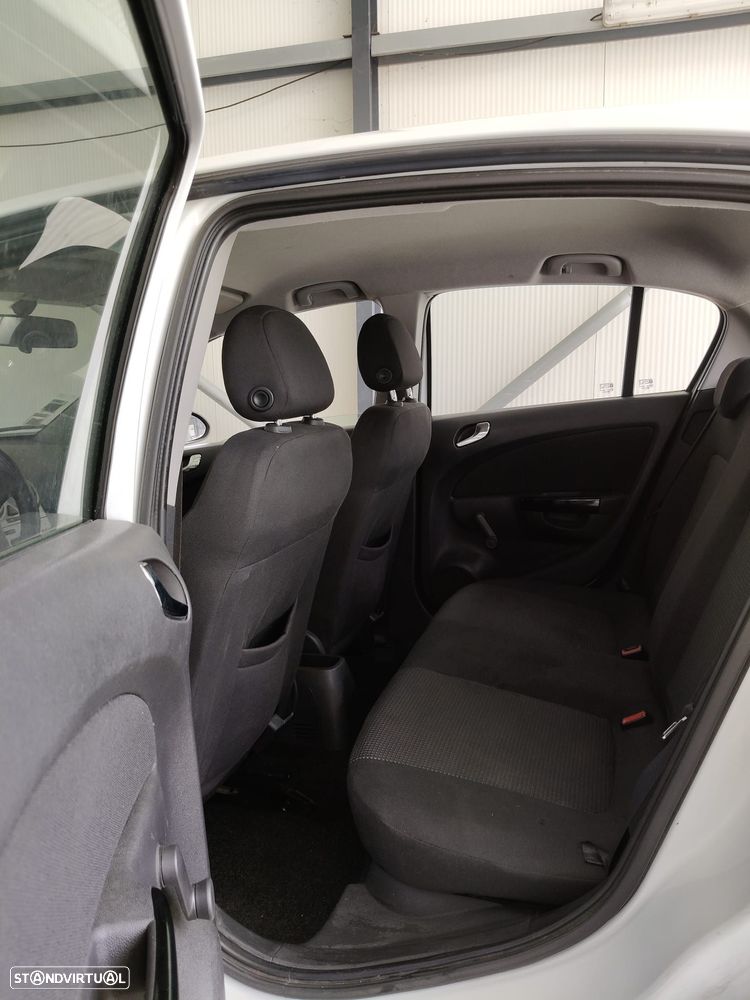 Opel Corsa 1.3 CDTi Enjoy - 11