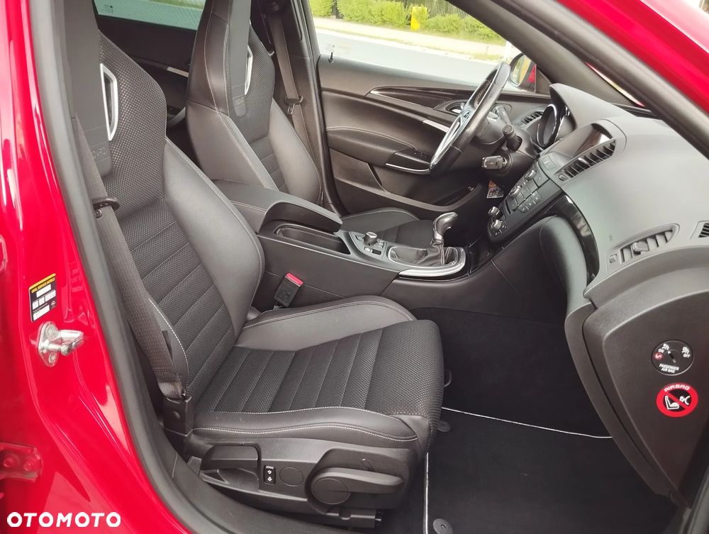Opel Insignia 2.8 V6 Turbo 4x4 Sports Tourer OPC - 15