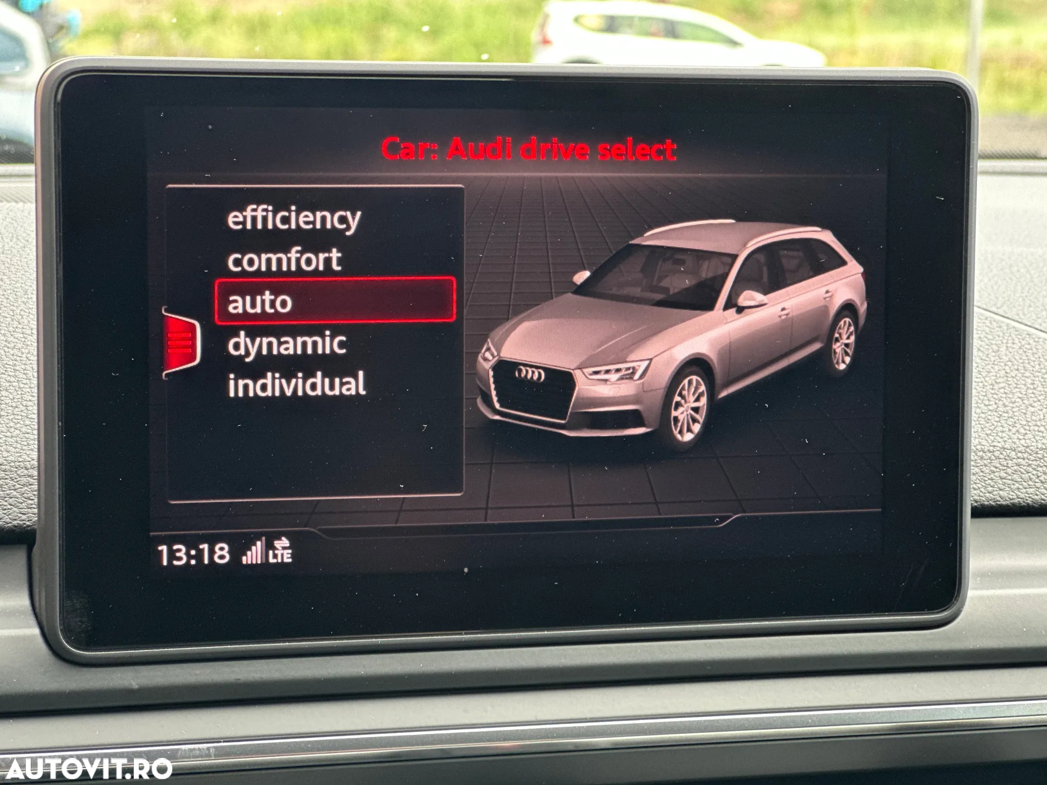 Audi A4 Avant 2.0 TDI S tronic - 29