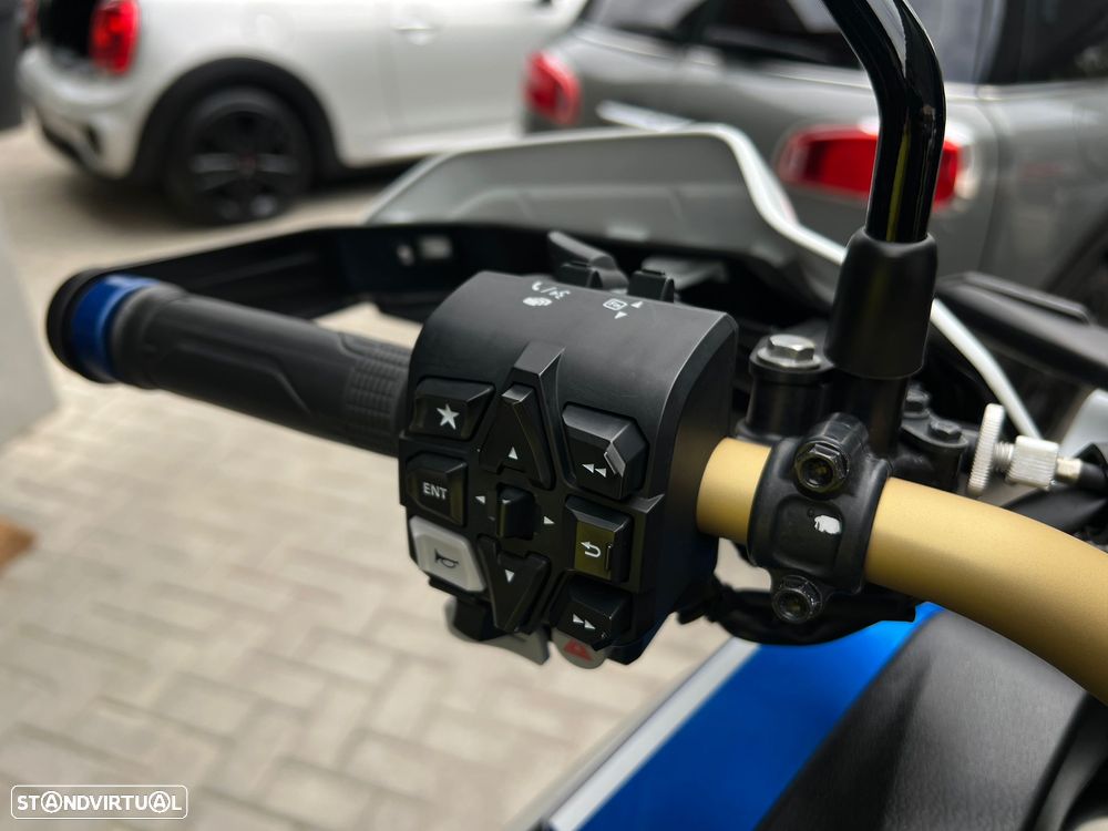 Honda Africa Twin - 17