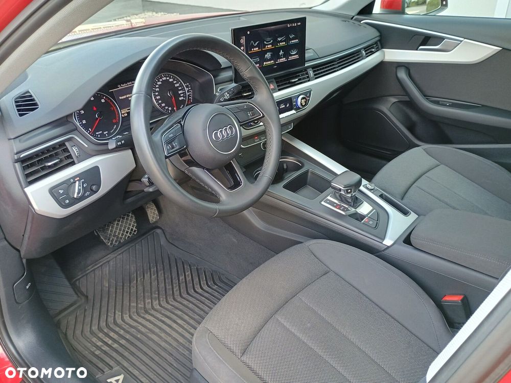 Audi A4 Limousine - 19