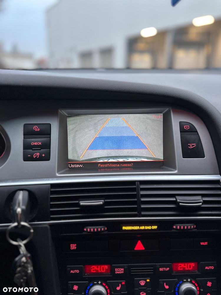 Audi A6 Limousine 3.2 FSI Quattro Tiptronic - 11