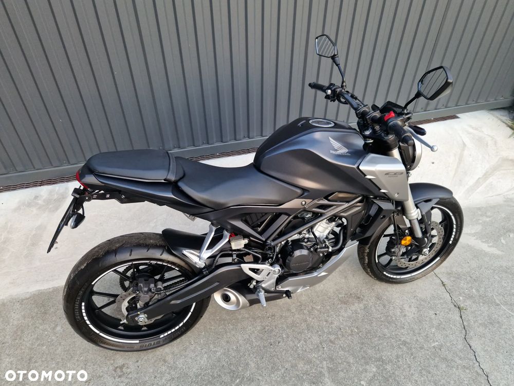 Yamaha YZF - 7