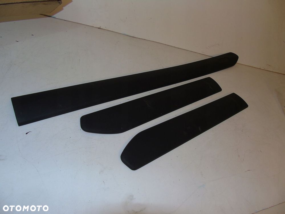 Suzuki Grand Vitara II listwa na drzwi 9060990E0-65J07 - 1