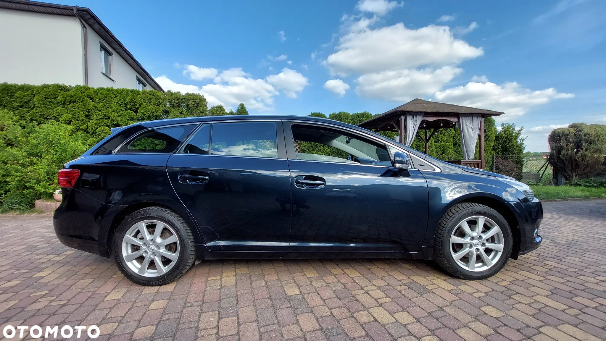 Toyota Avensis 1.8 Sol plus NAVI - 4