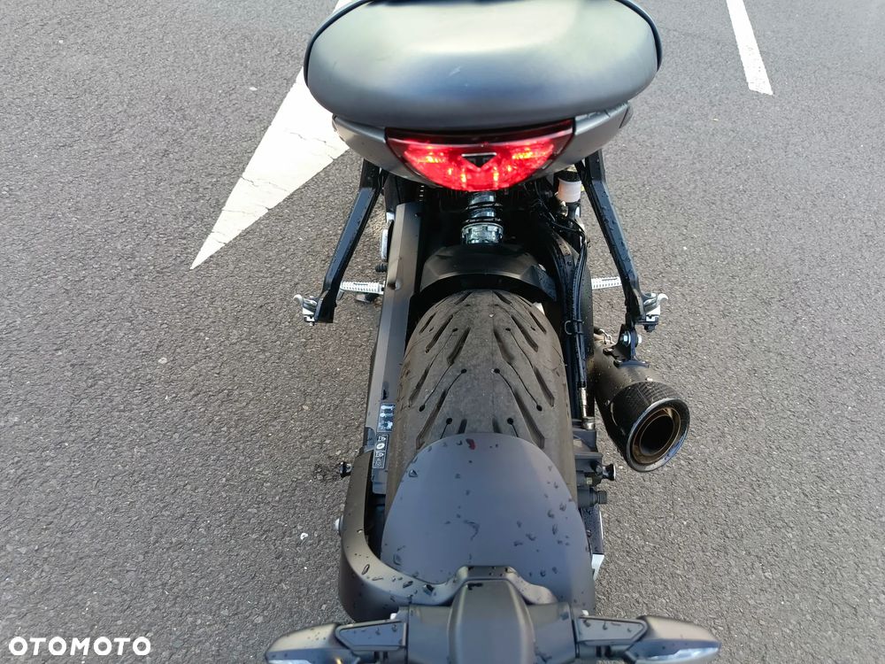 Triumph Trident - 5