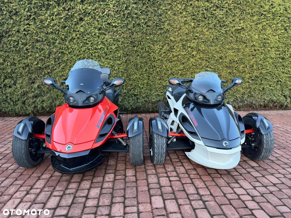 Can-Am Spyder - 6