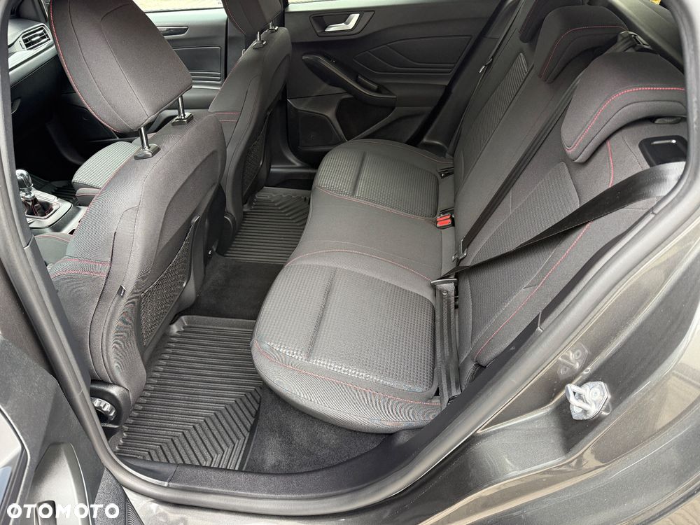 Ford Focus 1.5 EcoBoost Start-Stopp-System ST-LINE - 15