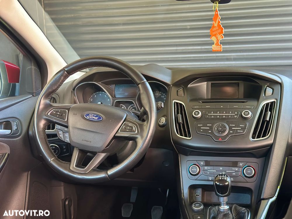 Ford Focus 1.0 EcoBoost Start Stop Titanium - 39
