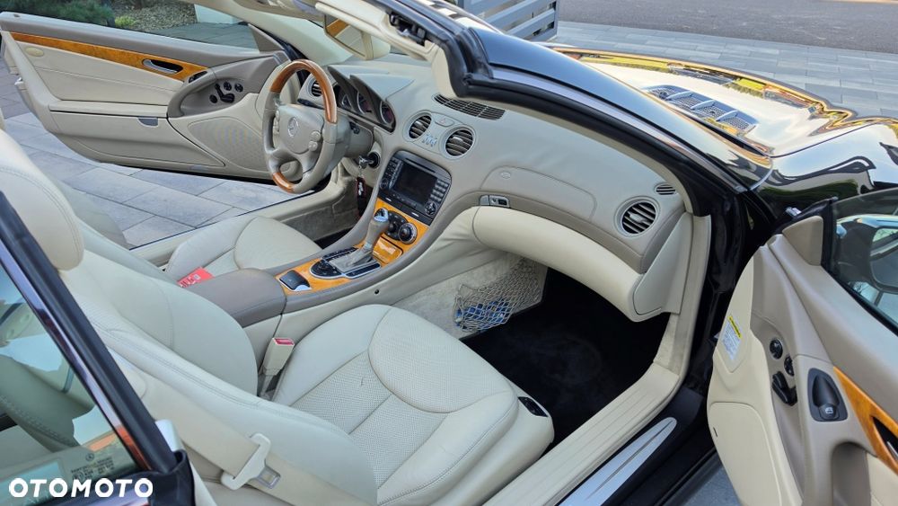 Mercedes-Benz SL 500 - 26