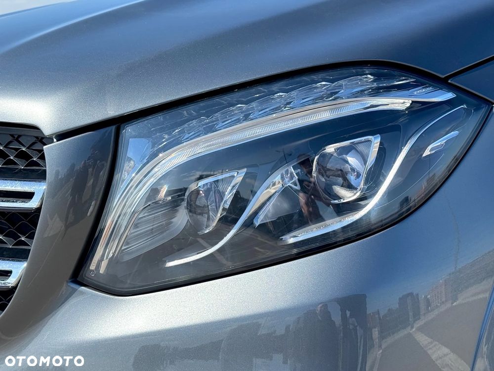 Mercedes-Benz GLS - 10