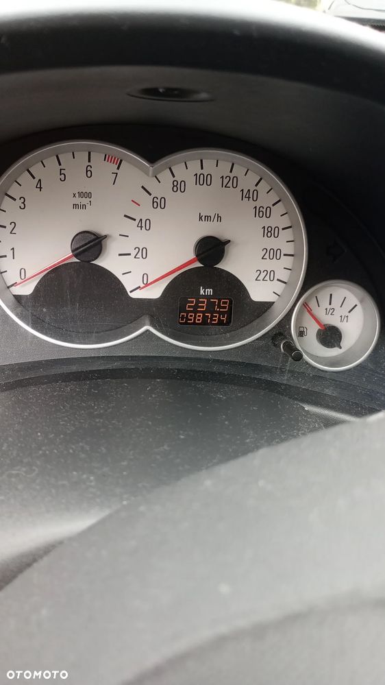 Opel Corsa 1.2 16V Cosmo - 6