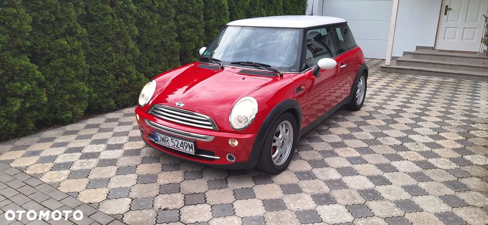 MINI Cooper Standard - 1