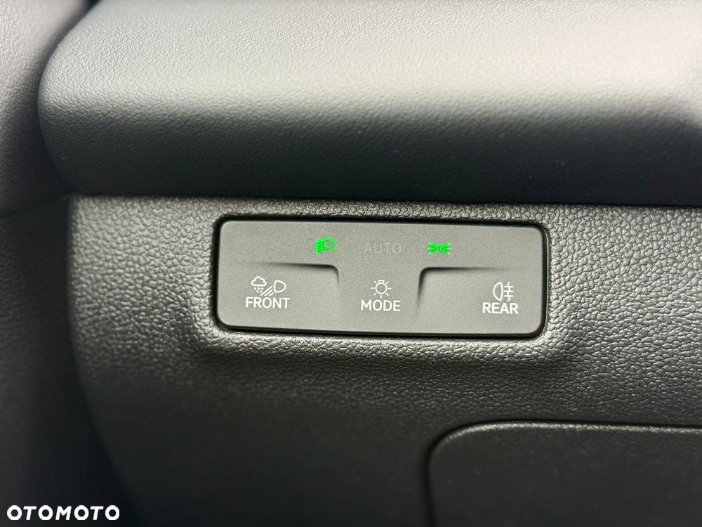 Volkswagen T-Roc 1.5 eTSI R-Line DSG - 25